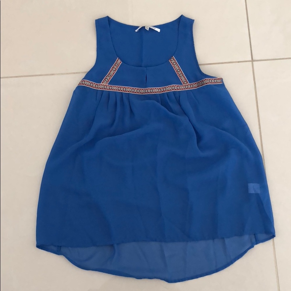 Blue sleeveless top